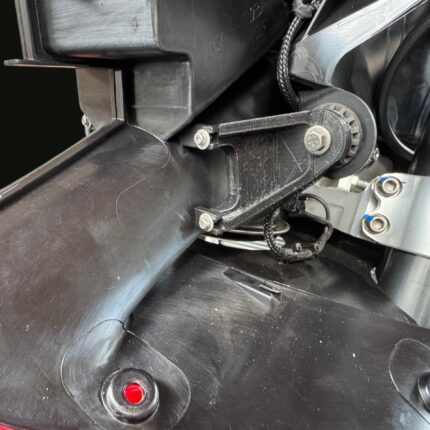 Staffe condotto aria Ducati Panigale V4 2025 dettaglioSX